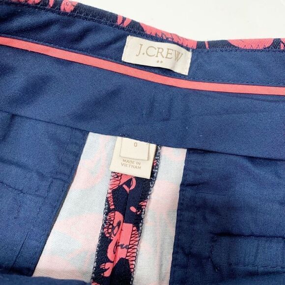 J. Crew Factory Pink Flamingo Print Navy Chino Shorts Women’s Size 0 - Picture 3 of 8